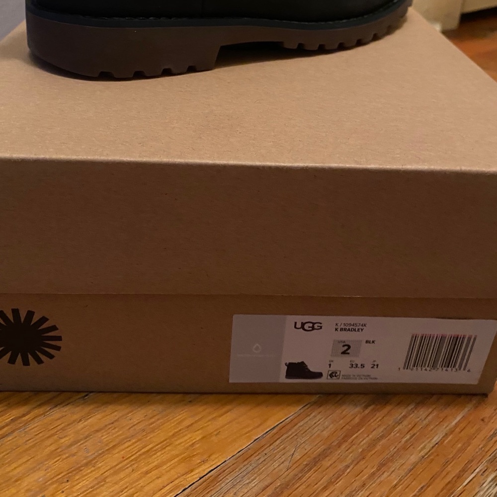UGG Boys Bradley leather boots